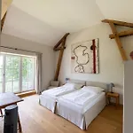 Villa Luxus Mit Grossem Pool Alleinlage Naehe Graz