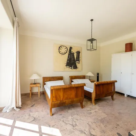 Luxus Mit Grossem Pool Alleinlage Naehe Graz