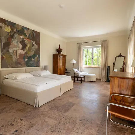 Luxus Mit Grossem Pool Alleinlage Naehe Graz Erbersdorf