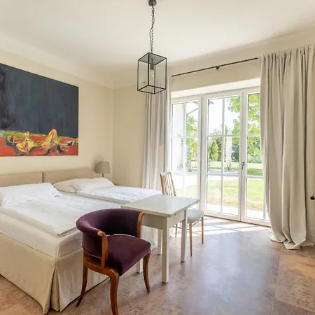 Luxus Mit Grossem Pool Alleinlage Naehe Graz Willa