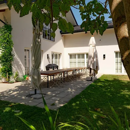 Luxus Mit Grossem Pool Alleinlage Naehe Graz *